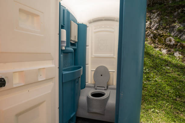 Porta potty delivery and setup in Bridgewater Center, NJ